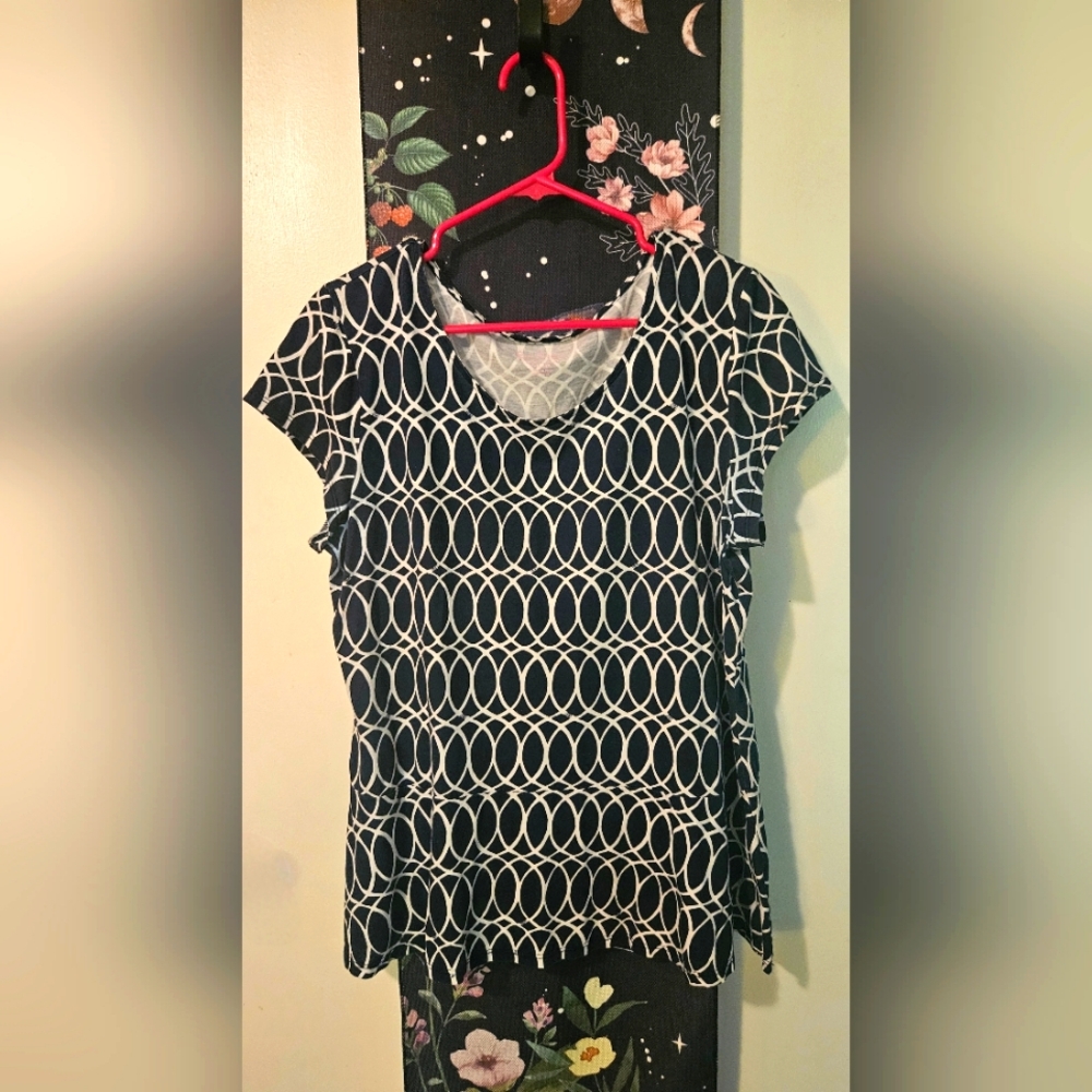Lilly Pulitzer Navy and White Lattice Print Blouse